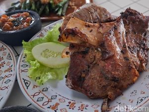 Ramu Saji: Smoky Sedap! Rahang Tuna Berdaging Tebal Ada di Bintaro