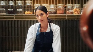 7 Foto Sabrina Alatas yang Ramai Disebut Berbagi Pinterest Dengan Hamish Daud