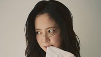 7 Potret Song Ji Hyo Jadi Model Brand Lingerie Sendiri, Pamer Perut Rata