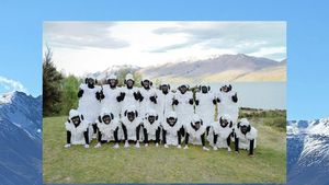 Ngakak! The Prediksi dan Bedain Cosplay Jadi Shaun the Sheep di New Zealand