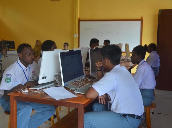 Potret TKA di SMA, SMK hingga SLB dari Sumatera hingga Papua