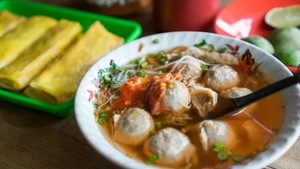 10 Rekomendasi Bakso Legendaris di Solo, Dijamin Enak dan Halal