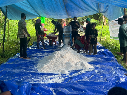 Dosen UNAMIN Dorong Kemandirian Petani di Sorong Lewat Inovasi Mesin Sagu