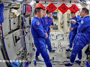 3 Astronot China Balik ke Bumi, 3 Masih Terdampar di Antariksa