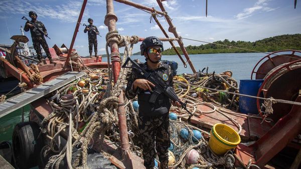 Detik-detik Penangkapan Kapal Vietnam Pencuri Ikan di Laut Natuna