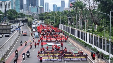 Berita dari Detik Finance: Ancaman Demo Berjilid-jilid Usai Prabowo Teken Aturan Kenaikan Upah