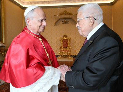 Paus Leo XIV Terima Presiden Palestina Mahmoud Abbas di Vatikan