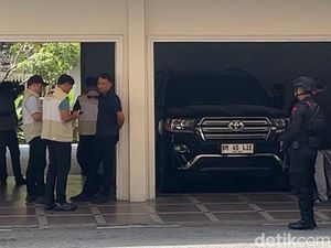 KPK Geledah Rumah Dinas Gubernur Riau, Begini Penampakannya