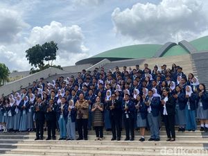 Puan di Hadapan Siswa Parlemen Remaja: DPR Terbuka tapi Ada Aturannya