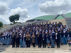 Puan di Hadapan Siswa Parlemen Remaja: DPR Terbuka tapi Ada Aturannya