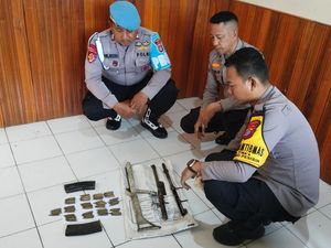 Warga Poso Temukan Senjata Rakitan-Amunisi Saat Renovasi Rumah