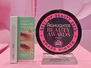 Ruhee Diary Raih Penghargaan Best Brow Product dari The Highlighter Malaysia