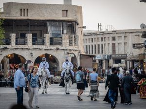 WNI di Qatar Diminta Tak Keluar Rumah Imbas Iran Diserang AS dan Israel