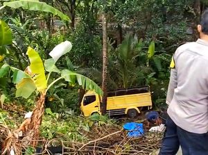 Truk Colt Diesel Masuk Jurang di Cisolok, Penumpang Luka