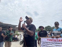 Warga Geruduk Balai Desa Asempapan Pati Desak Kades Mundur