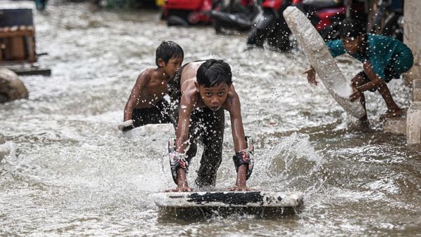 Waspada! Banjir Rob Ancam Pesisir Jakarta hingga 12 November!