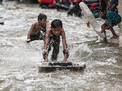 Waspada! Banjir Rob Ancam Pesisir Jakarta hingga 12 November!