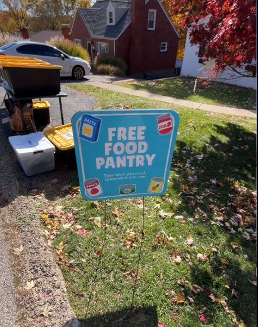 Berbagi Makanan Gratis, Pria Ini Malah Dapat Sumbangan Misterius