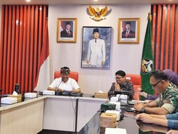 Bupati Bangli Pimpin Rapat Bahas Stabilitas Harga Jelang Hari Raya