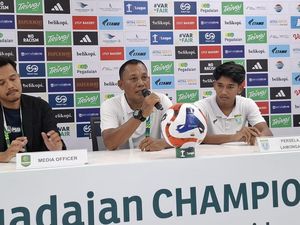 Puja-puji Ragil ke Timnya Usai Persela Kalahkan Persipal