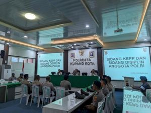 Tak Profesional hingga Live TikTok Saat Jam Dinas, 6 Polisi di Kupang Disanksi