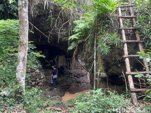 Gua Anggas Wesi Jombang Konon Tempat Bertapa Raden Wijaya