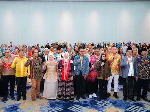 Pesan Gubernur Khofifah Saat Silaturahmi dengan Warga NTT Asal Jatim