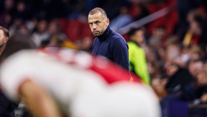 AMSTERDAM, NETHERLANDS - NOVEMBER 5: head coach John Heitinga of AFC Ajax looks on during the UEFA Champions League 2025/26 League Phase MD4 match between Ajax and Galatasaray AS at Johan Cruijff ArenA on November 5, 2025 in Amsterdam, Netherlands. (Photo by Broer van den Boom/BSR Agency/Getty Images)