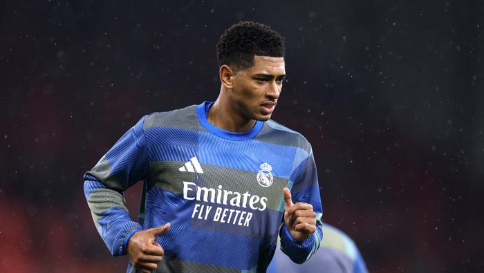 Soccer Football - UEFA Champions League - Liverpool v Real Madrid - Anfield, Liverpool, Britain - November 4, 2025 Real Madrids Jude Bellingham during the warm up before the match Action Images via Reuters/Jason Cairnduff