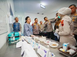 Titiek Soeharto Acungi Jempol SPPG Polri di Jateng Libatkan Masyarakat Sekitar