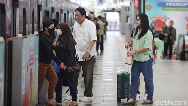 Mantap! Pekerja KTP DKI Gaji Segini Gratis Naik TJ-MRT-LRT