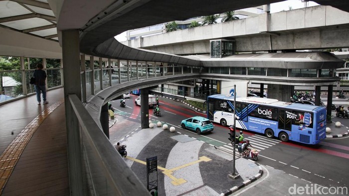 TransJ-MRT-LRT Jakarta: Gratis Tahun Baru 2025-2026