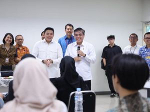 Menaker & Seskab Tinjau Program Pemagangan Nasional di Denso Indonesia