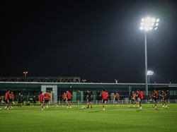 Skuad Garuda Muda menjalani latihan resmi di Lapangan Latihan Stadion Al Thumama, Doha, Qatar, Kamis (6/11/2025). ANTARA FOTO/BAYU PRATAMA S