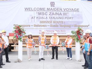 PT PMT Layani Pengapalan Peti Kemas Internasional Perdana di Kuala Tanjung