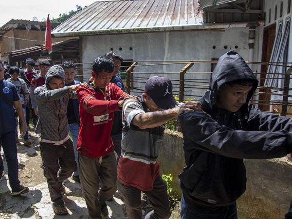 Petugas Amankan 36 Warga Positif Narkoba Saat Razia di Muka Kuning Batam