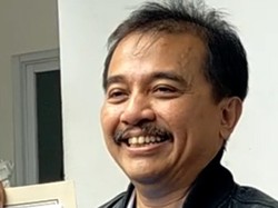 Senyum Roy Suryo Saat Jadi Tersangka Tudingan Ijazah Palsu Jokowi