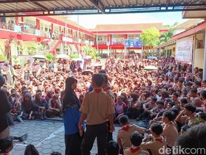 Viral Siswa SMPN 1 Bumiayu Demo Tolak Kepsek Baru