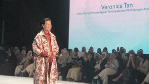 Aksi 7 Wamen Kabinet Prabowo Jadi Model Catwalk, Veronica Tan Curi Perhatian
