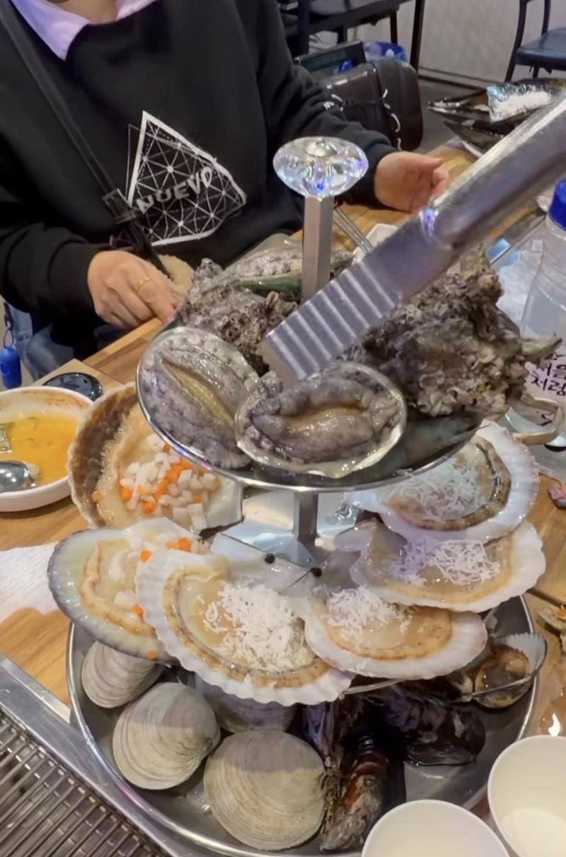 Alergi Parah Usai Makan Seafood di Korea, Pria Ini Berujung Boncos