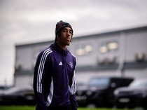 Pilih MU Ketimbang Madrid, Leny Yoro Nyesel Nggak?