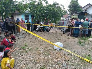 Asik Mandi di Sungai, 2 Anak di Probolinggo Temukan Jasad Bayi
