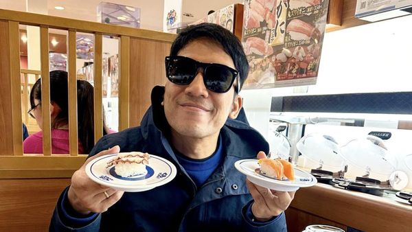 Momen Desta Makan Sushi di Jepang dan Kulineran Bareng The Dudas-1