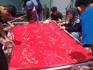 Melihat Penyandang Autis Belajar Bikin Batik Ciprat di Klaten