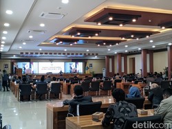 Dana Transfer dari Pusat Turun Rp 1 Triliun, Wagub Dinda Akui 2026 Tahun Krusial