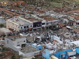 Video: Kota di Brasil Luluh Lantak Diterjang Tornado, 6 Tewas-750 Luka