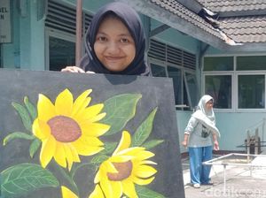 Kisah Yasmin, Ilustrator dan Komikus Difabel Berprestasi Asal Klaten