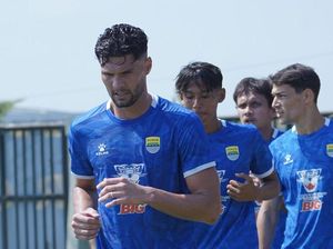 Julio Cesar Menolak Jemawa