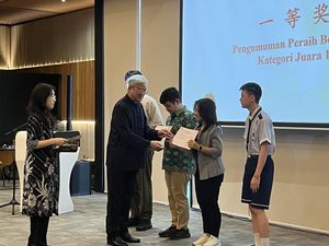 Konjen Tiongkok Berikan Beasiswa untuk 213 Siswa Denpasar