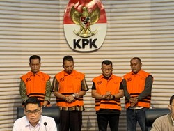 KPK Tetapkan Bupati Ponorogo Tersangka Suap Jabatan-Proyek, Langsung Ditahan